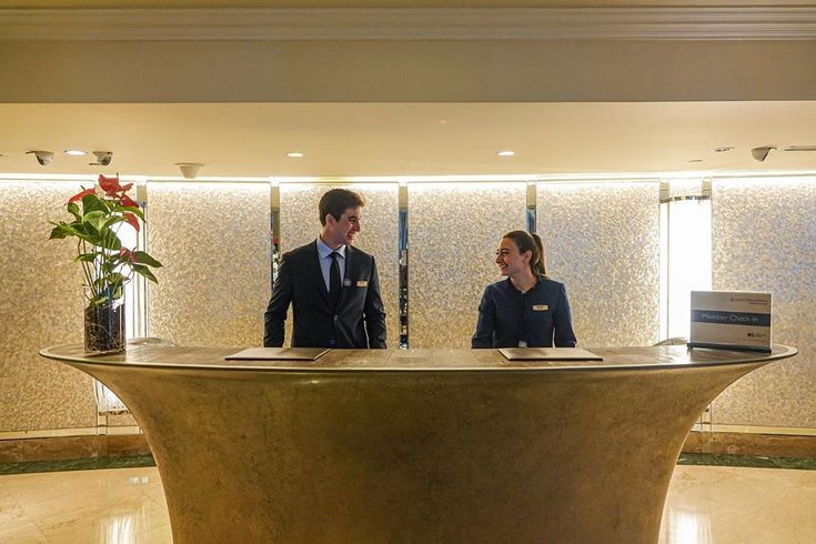 Front Desk Staffs